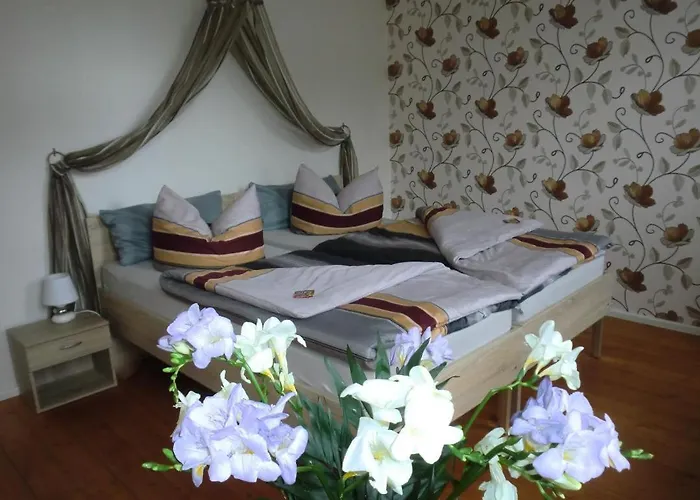 Neu! Schubert * Weimar (Thuringia)